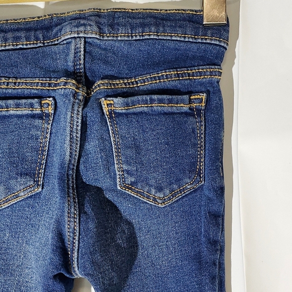 Old Navy Pull-On Skinny Jeans with Adjustable Waist, Size 3T - Picture 8 of 10